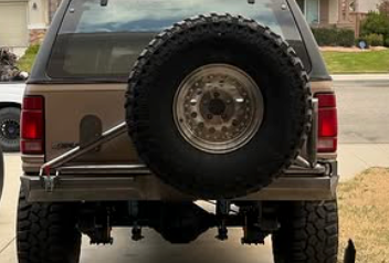 FORD EXPLORER GEN 1  REAR BUMPER image 3