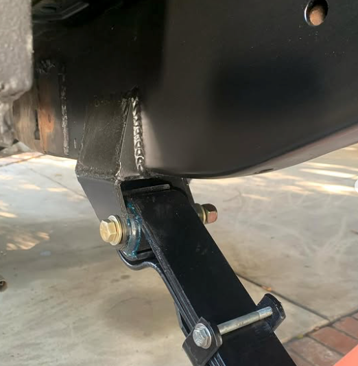 1988-1996 Bronco/F-150 Rear Long Travel Shackle and Hanger Kit