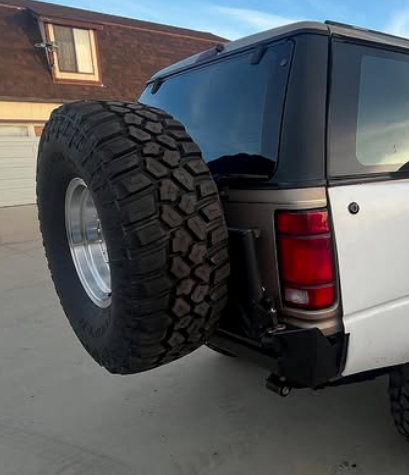 FORD EXPLORER GEN 1  REAR BUMPER image 5