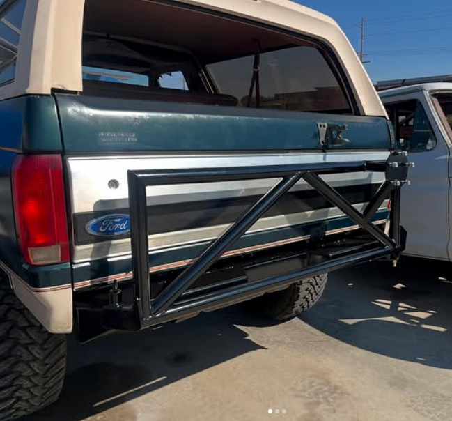 1988-96 FORD BRONCO  TIRE AND ACCESSORY RACK
