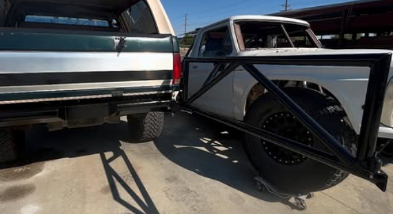 1988-96 FORD BRONCO  TIRE AND ACCESSORY RACK